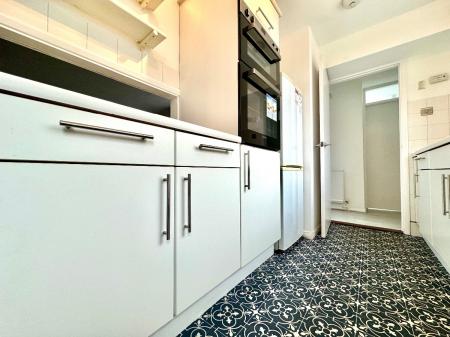 4 bedroom Terraced House to let in 4 Bedroom Student House - City Centre