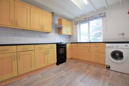 Downs Road, Canterbury - Close to UKC