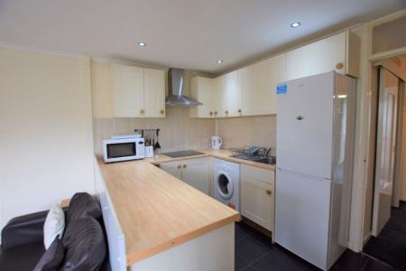 3 bedroom Bungalow to let in 37 Headcorn Drive, Canterbury