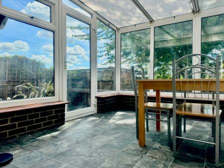 3 bedroom Bungalow to let in 37 Headcorn Drive, Canterbury