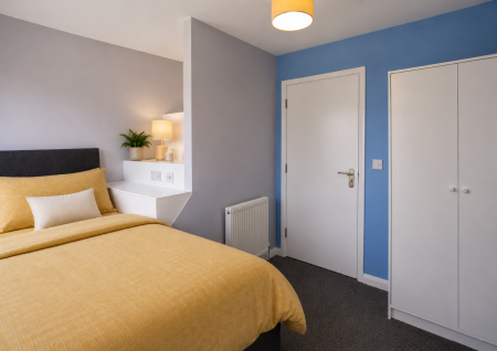 5 bedroom Terraced House to let in 5 Bed Student Home - 80 Downs Road, Canterbury