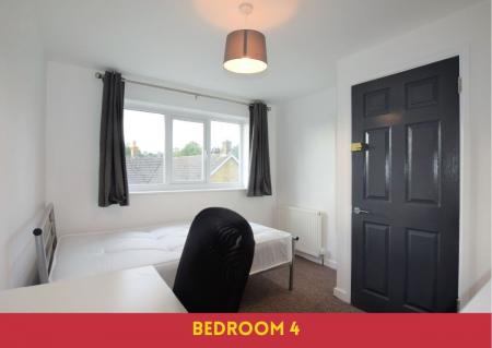 5 bedroom Semi-detached house to let in 13 Montfort Close (UKC)