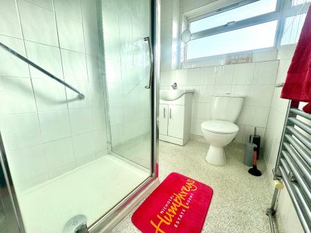 4 bedroom Semi-detached house to let in 4 Bedroom Student Home -8 Ancress Close, UKC