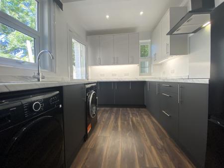 5 Bedroom Student Home - 4 North Holmes Road