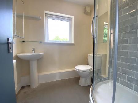 6 bedroom Semi-detached house to let in 6 Bed Student Home - 121 Sturry Road, Canterbury