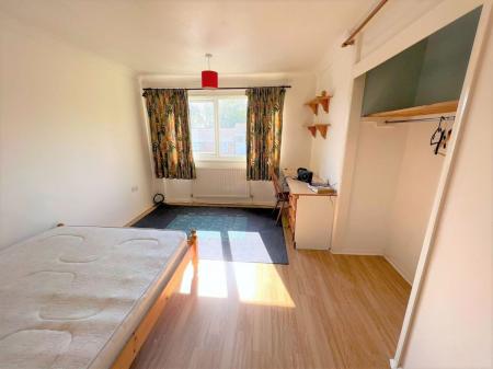 3 bedroom Terraced House to let in 15 Ancress Close, Canterbury