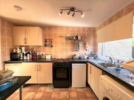 3 bedroom Terraced House to let in 15 Ancress Close, Canterbury