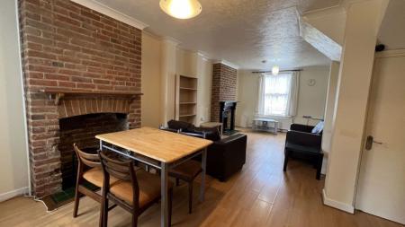 2 bedroom Terraced House to let in Riverdale Road, Canterbury