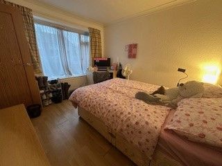 5 bedroom Semi-detached house to let in 5 Bed Student Home - 26College Road, Canterbury