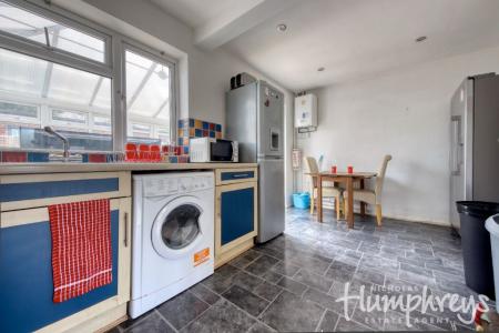 5 bedroom Semi-detached house to let in College Road, opposite CCCU