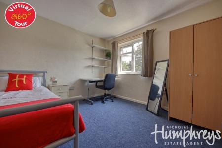 4 bedroom Terraced House to let in 4 Bed Student Home - 29 Downs Road