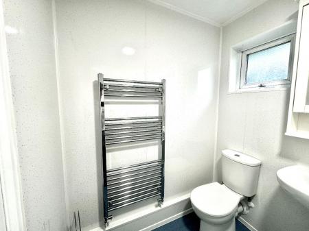 3 bedroom Semi-detached house to let in Craddock Road