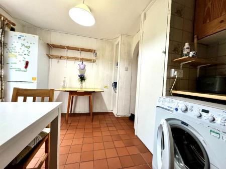 3 bedroom Semi-detached house to let in Craddock Road