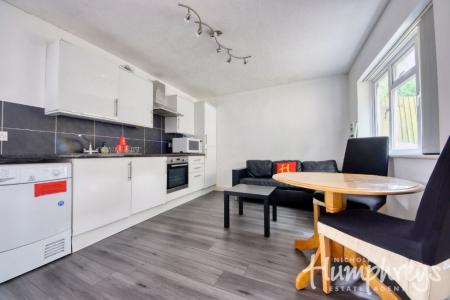 3 bedroom Terraced House to let in Goudhurst Close