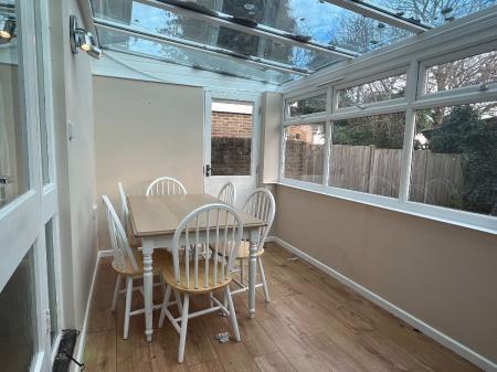 5 bedroom Terraced House to let in 5 Bed Student Home - 61 Kemsing Gardens