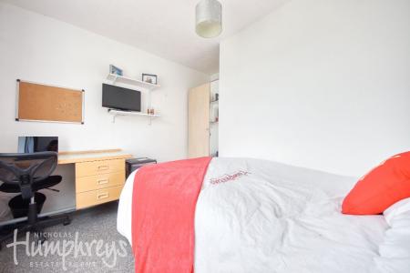 5 bedroom Terraced House to let in 15 Tunstall Road, Canterbury