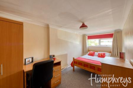 4 Bed Student Home - 5 Ulcombe Gardens