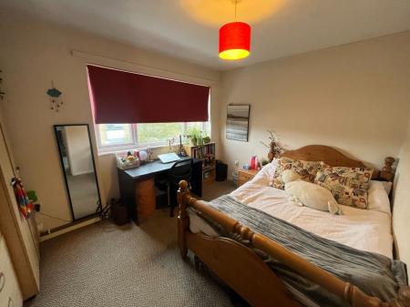 4 bedroom Terraced House to let in 73 Downs Road, Canterbury