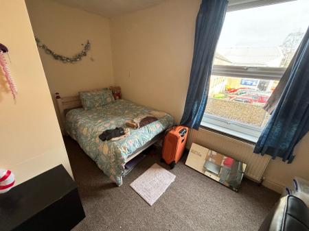 5 bedroom Terraced House to let in 5 Bed Student Home - 2 Tudor Road, Canterbury