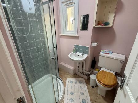 5 bedroom Terraced House to let in 5 Bed Student Home - 2 Tudor Road, Canterbury