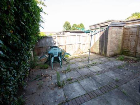4 bedroom Terraced House to let in 13 Clement Close, Canterbury