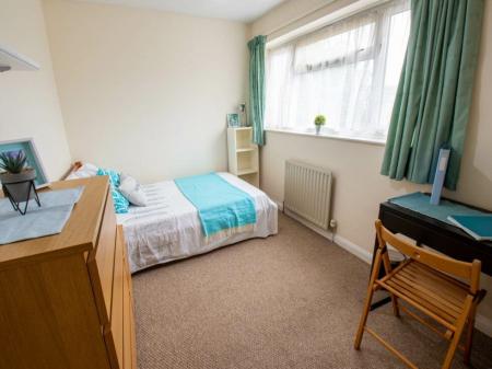 4 bedroom Terraced House to let in 13 Clement Close, Canterbury