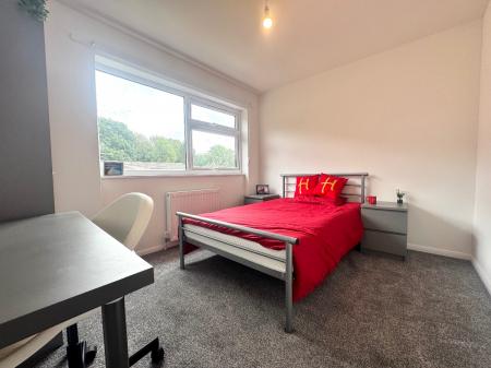 5 bedroom Semi-detached house to let in 5 Bed Student Home - 50 Downs Road, Canterbury