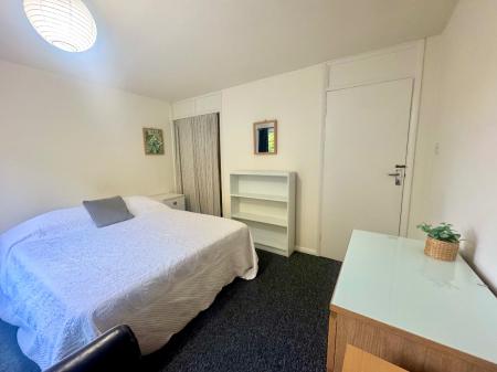 4 bedroom House share to let in Ancress Close, Canterbury