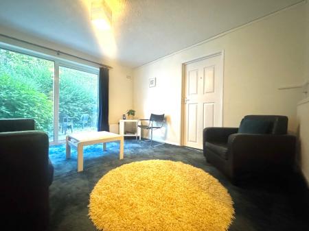 4 bedroom House share to let in Ancress Close, Canterbury