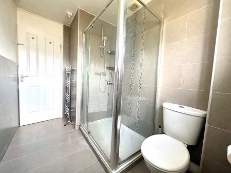 4 bedroom Terraced House to let in Downs Road, Canterbury