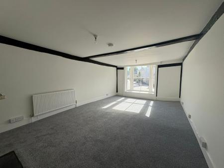 3 bedroom Terraced House to let in The Precincts, Canterbury