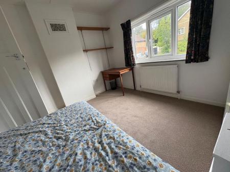 4 bedroom Semi-detached house to let in Pretoria Road, Canterbury