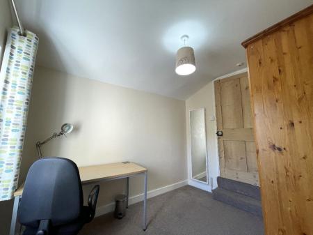 3 bedroom Terraced House to let in 6 Lansdown Road, Canterbury