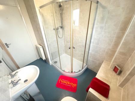 5 bedroom Semi-detached house to let in 5 Bed Student Home - 144 Downs Road, UKC