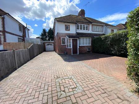 4 bedroom Semi-detached house to let in 20 Downs Road, Canterbury