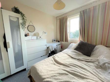 4 bedroom Terraced House to let in 117 Downs Rd - 4 Bedroom Student Home -UKC