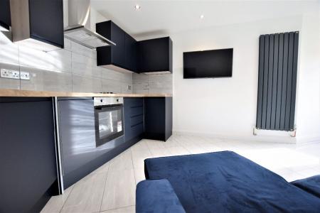 4 bedroom Terraced House to let in 12 Montfort Close, Canterbury