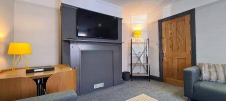 4 bedroom Semi-detached house to let in 9 Edward Road, Canterbury