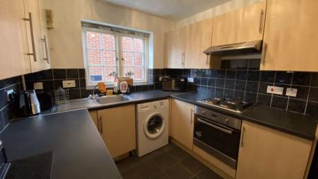 2 bedroom Terraced House to let in Lower Chantry Lane, Canterbury