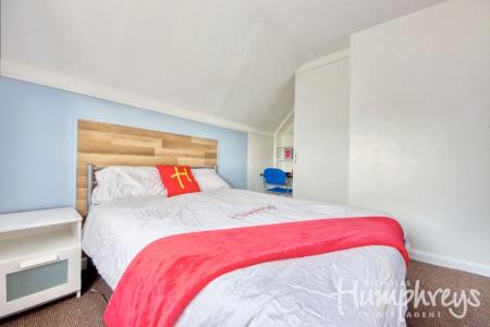 4 bedroom Semi-detached house to let in 42 Old Park Avenue - 4 Bed student home