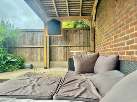 7 bedroom Terraced House to let in 5 Bed Student Home - 43 Downs Road, Canterbury