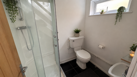 7 bedroom Terraced House to let in 5 Bed Student Home - 43 Downs Road, Canterbury