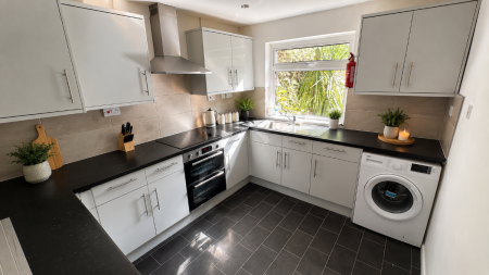 7 bedroom Terraced House to let in 5 Bed Student Home - 43 Downs Road, Canterbury