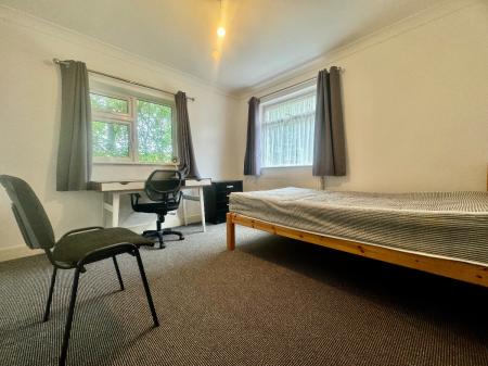 7 bedroom Terraced House to let in 5 Bed Student Home - 43 Downs Road, Canterbury