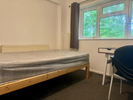 7 bedroom Terraced House to let in 5 Bed Student Home - 43 Downs Road, Canterbury