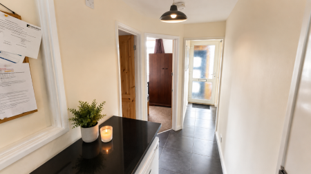 5 bedroom Semi-detached house to let in 5 Bed Student Home - 117 Tenterden Drive, Canterbury