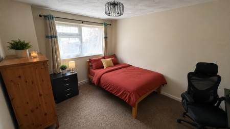 5 bedroom Semi-detached house to let in 5 Bed Student Home - 117 Tenterden Drive, Canterbury