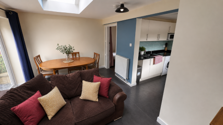 5 bedroom Semi-detached house to let in 5 Bed Student Home - 117 Tenterden Drive, Canterbury