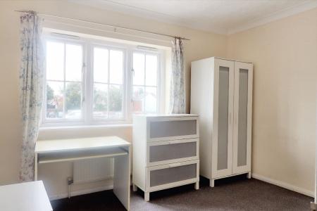2 bedroom Terraced House to let in Boleyn Court, Lower Chantry Lane, Canterbury