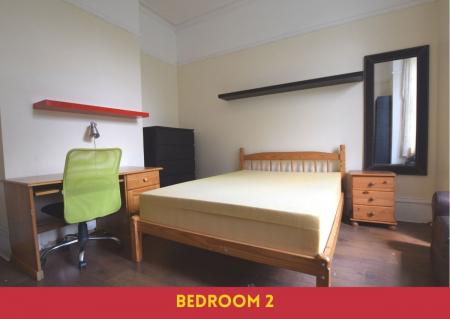 6 bedroom Semi-detached house to let in 6 Bedroom Student Home - 113 Sturry Road